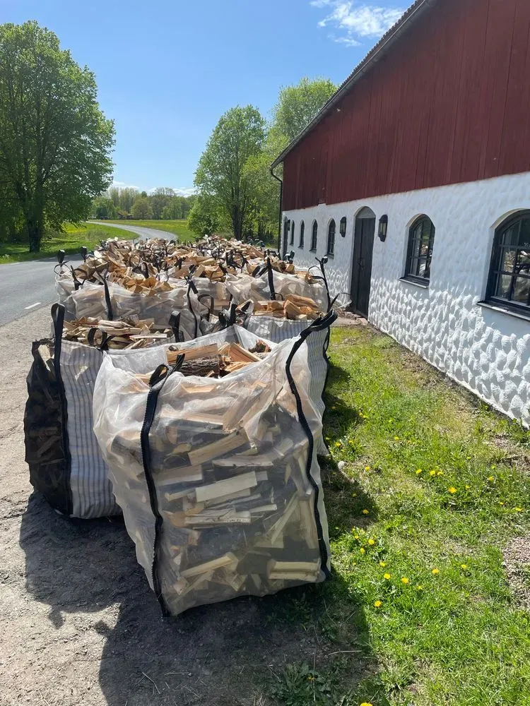 Blandved till salu i Äspered