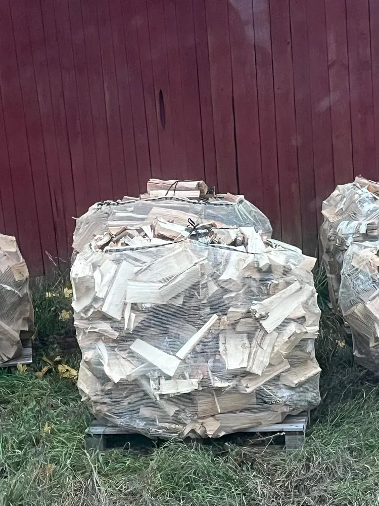 Björkved till salu i Bockara