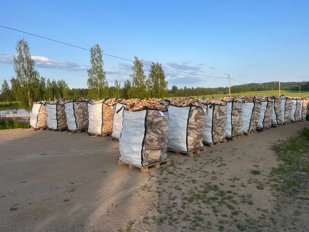 Björkved till salu i Ockelbo