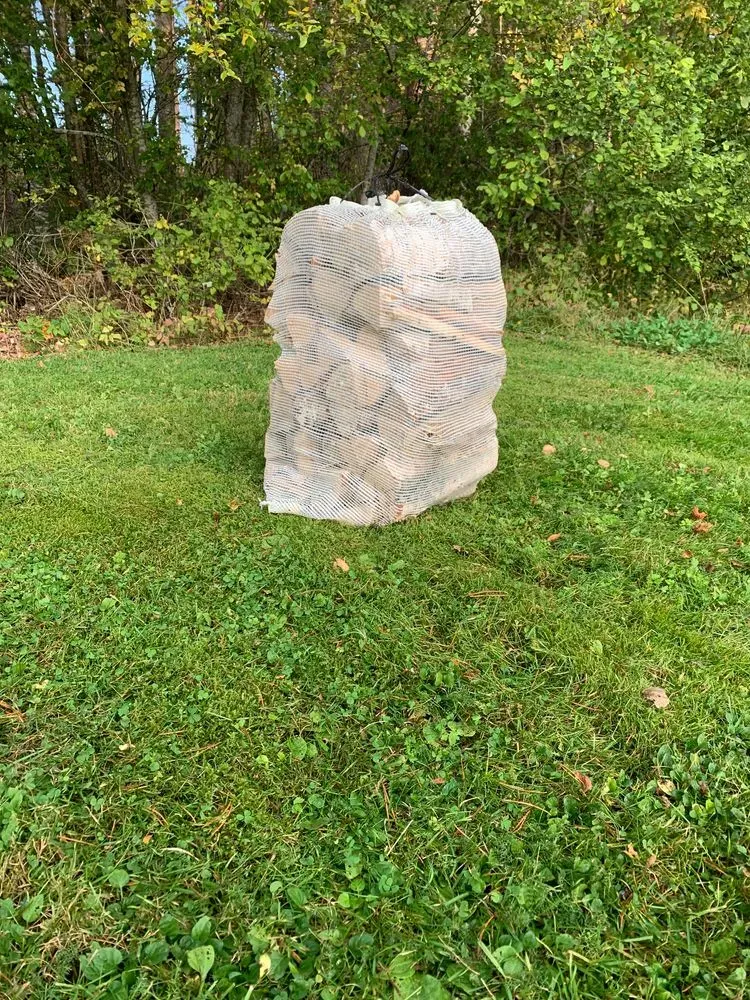 Björkved till salu i Lysvik