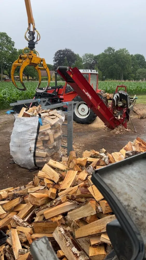 Björkved till salu i Hässleholm