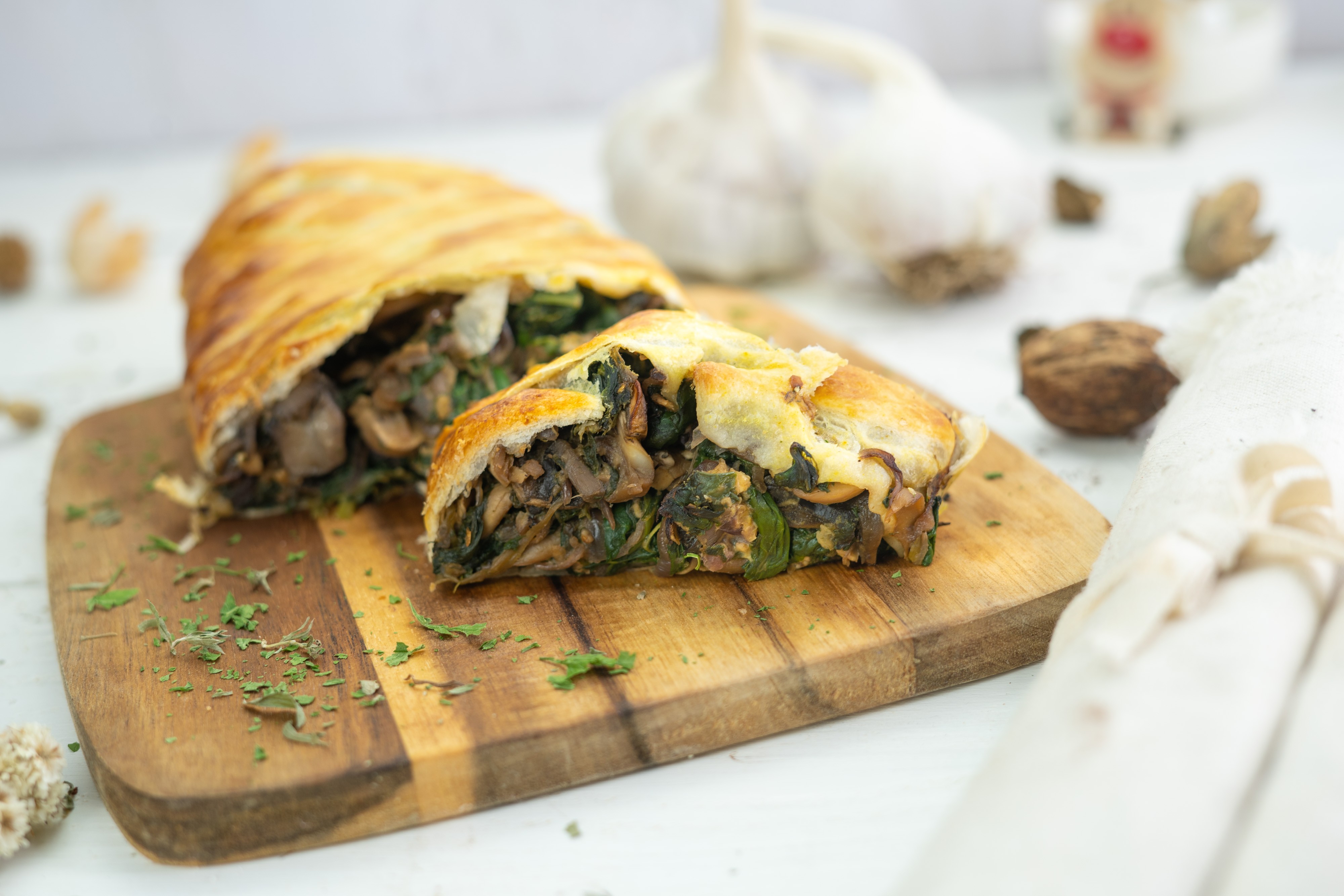 Rezept Serviervorschlag Champignon Spinat Braten - veganer Wellington