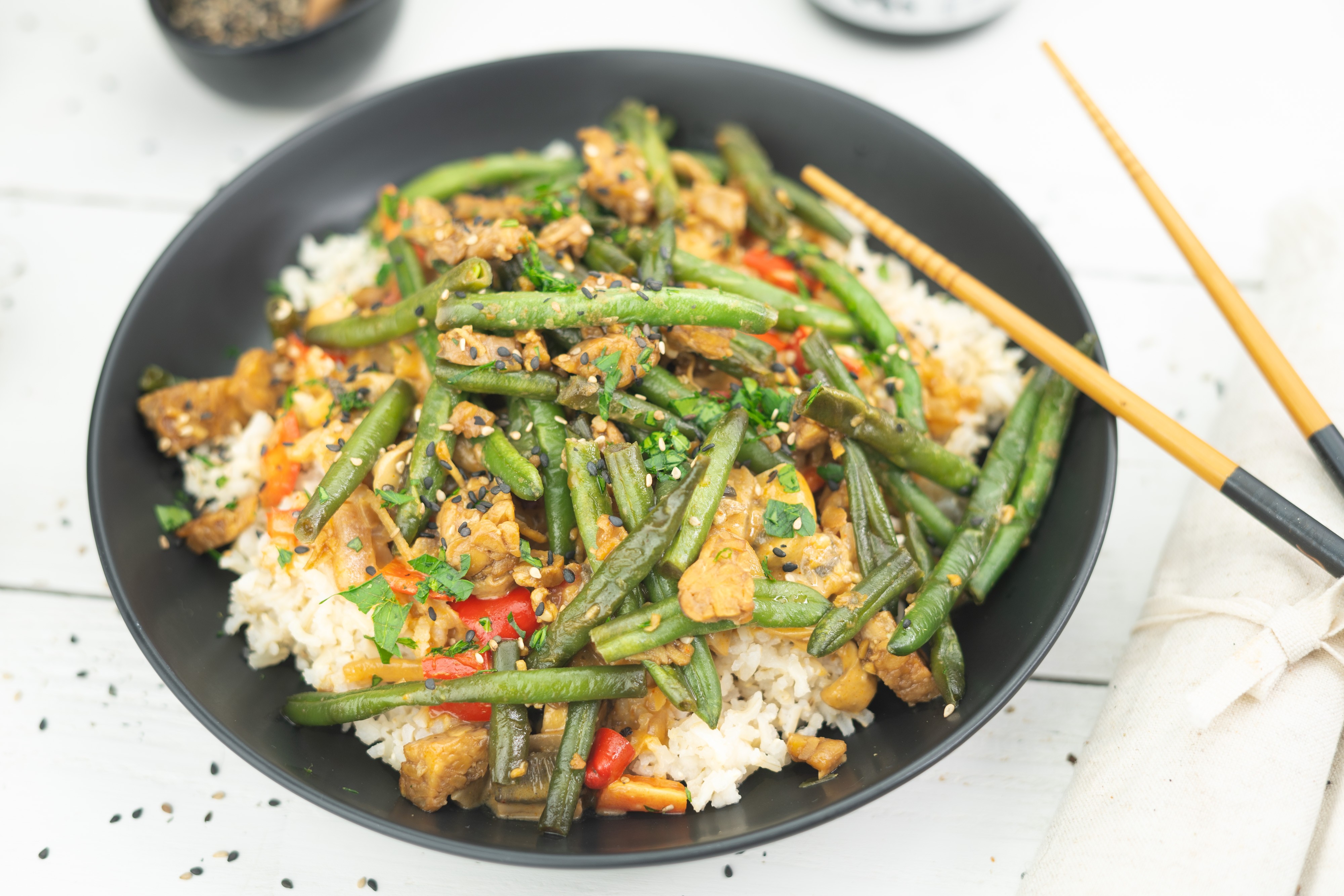 Rezept Serviervorschlag Tempeh Pilz Curry mit Fisolen