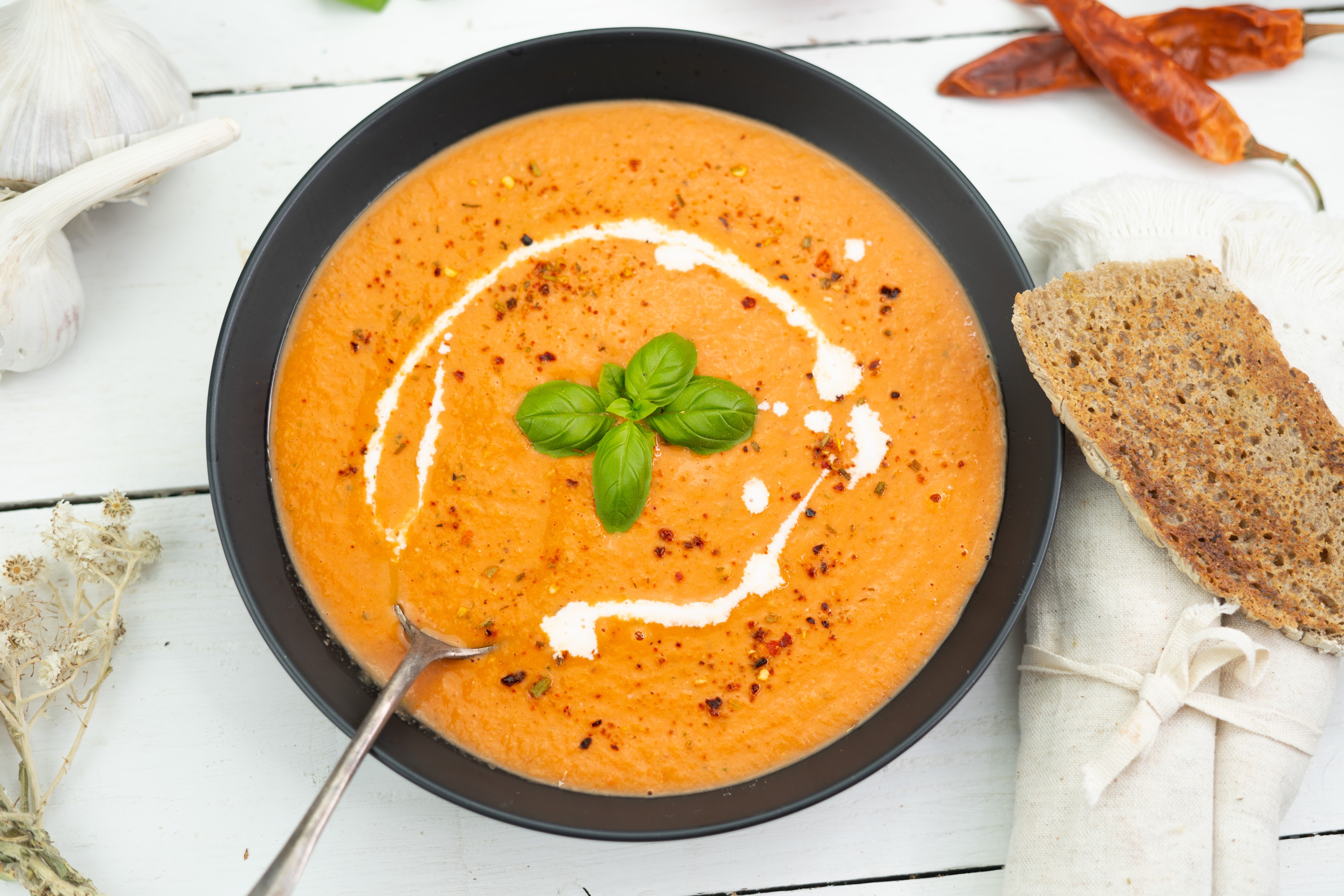 Rezept Serviervorschlag Cremige Tomatensuppe