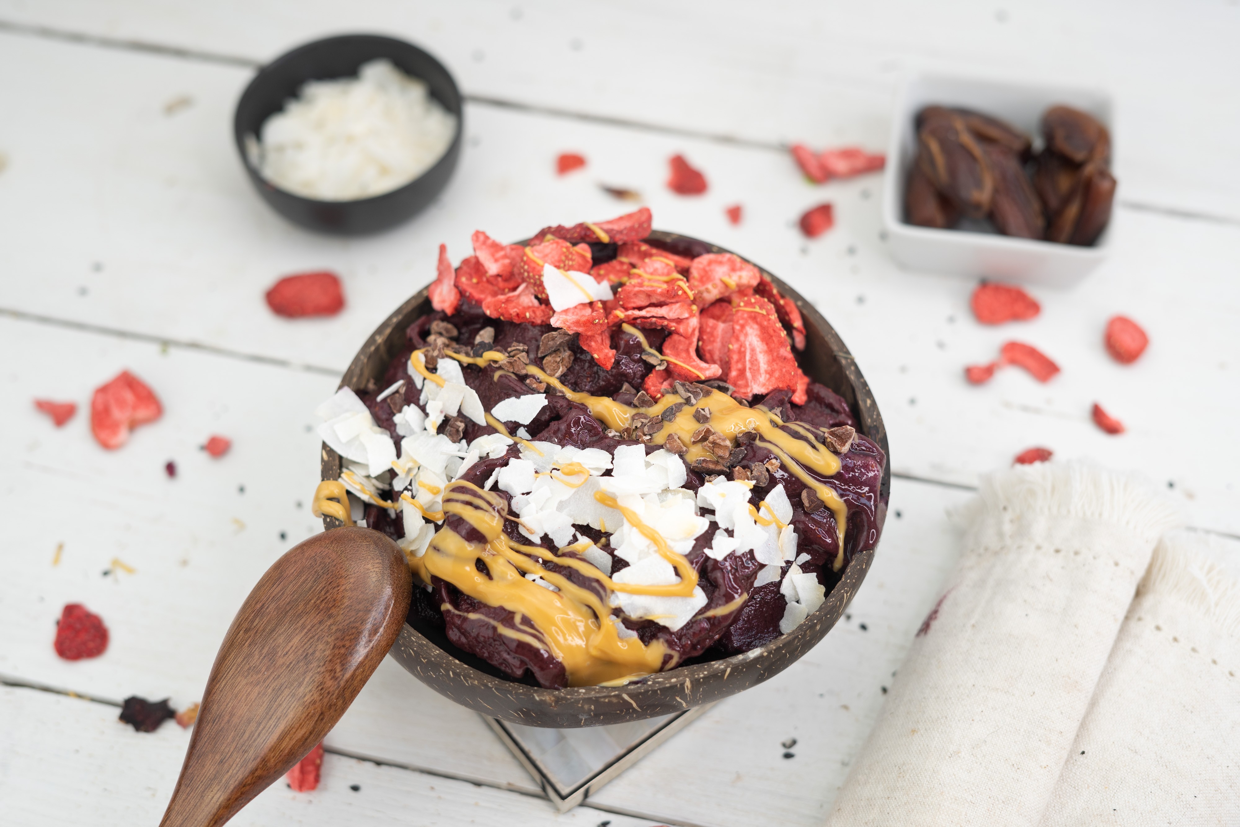 Rezept Serviervorschlag Heidelbeer - Bananen Smoothiebowl