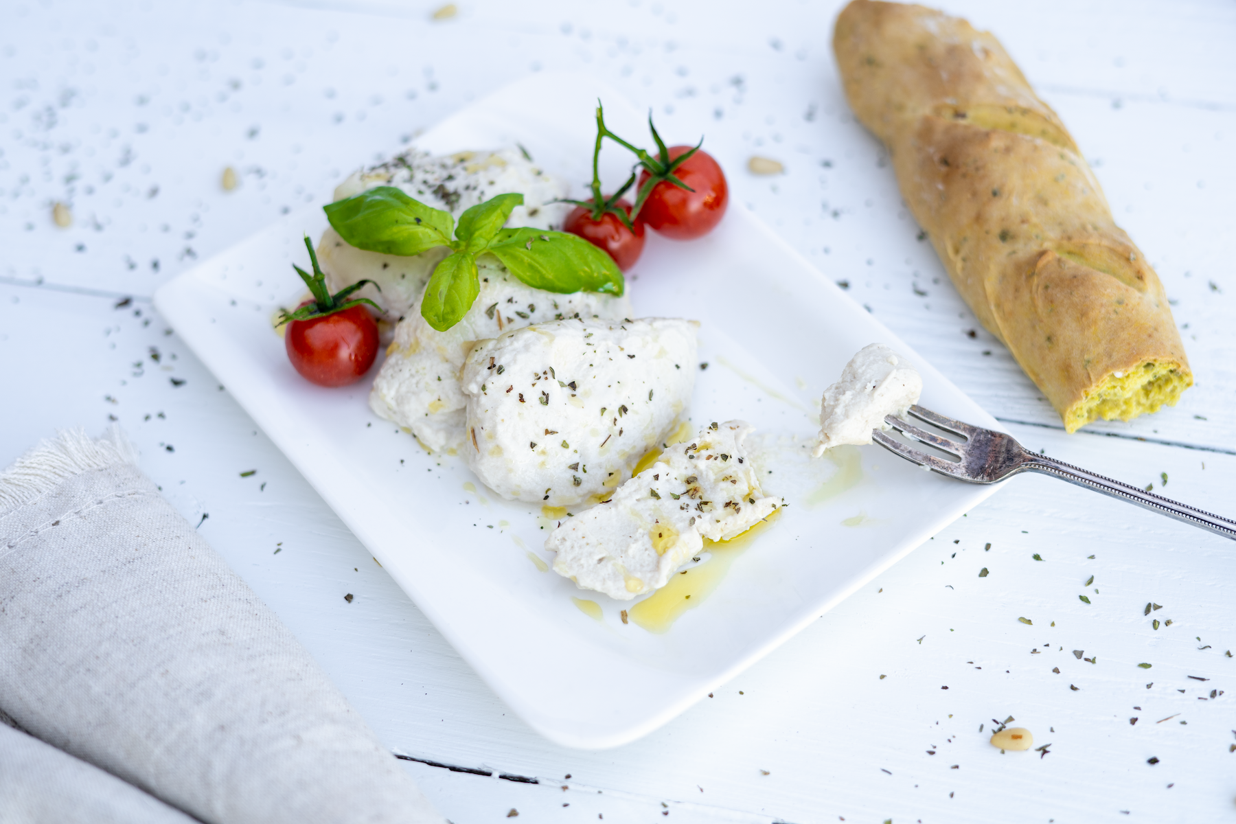 Rezept Serviervorschlag Veganer Cashew - Mozzarella Käse