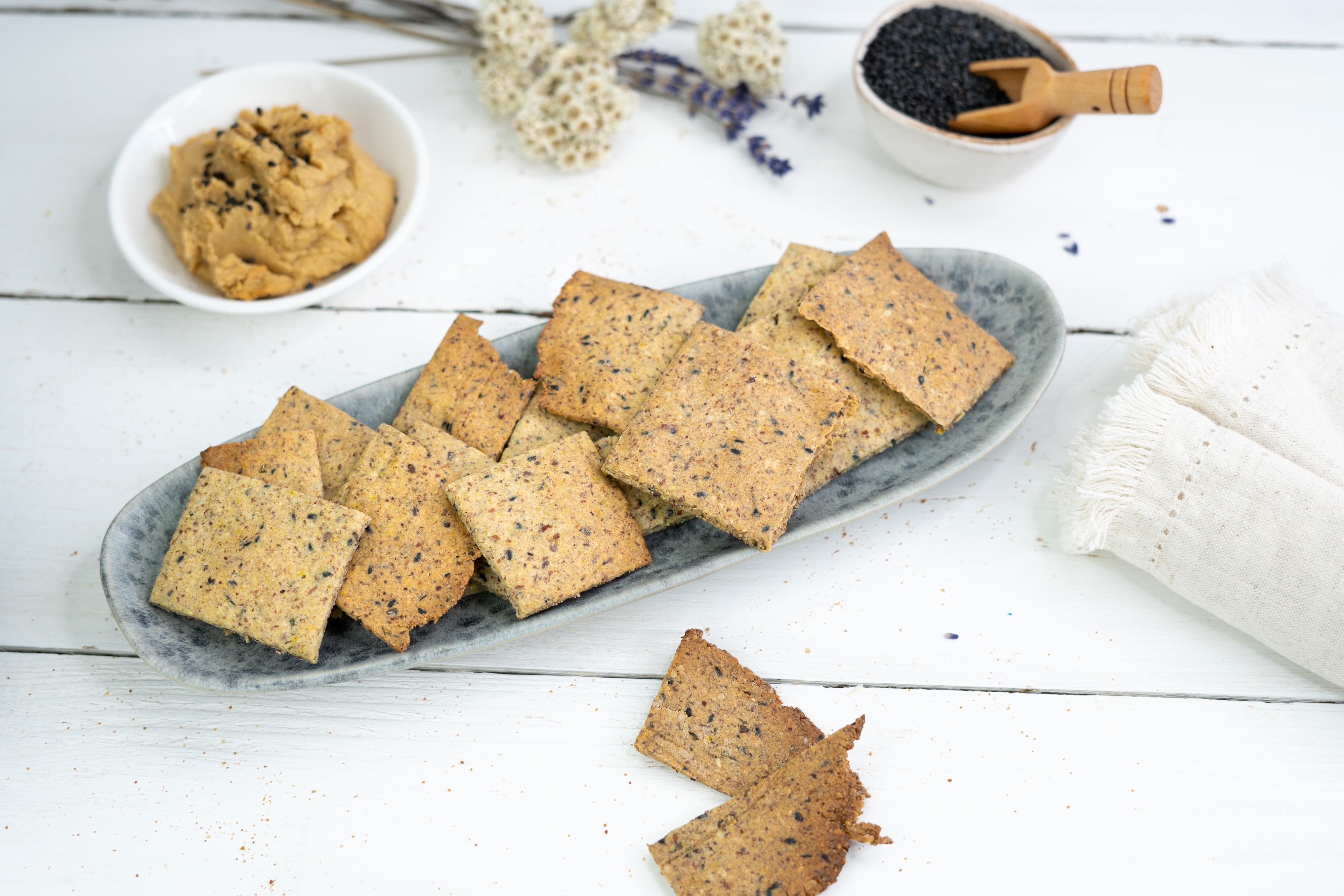 Rezept Serviervorschlag Buchweizen Kräuter Cracker