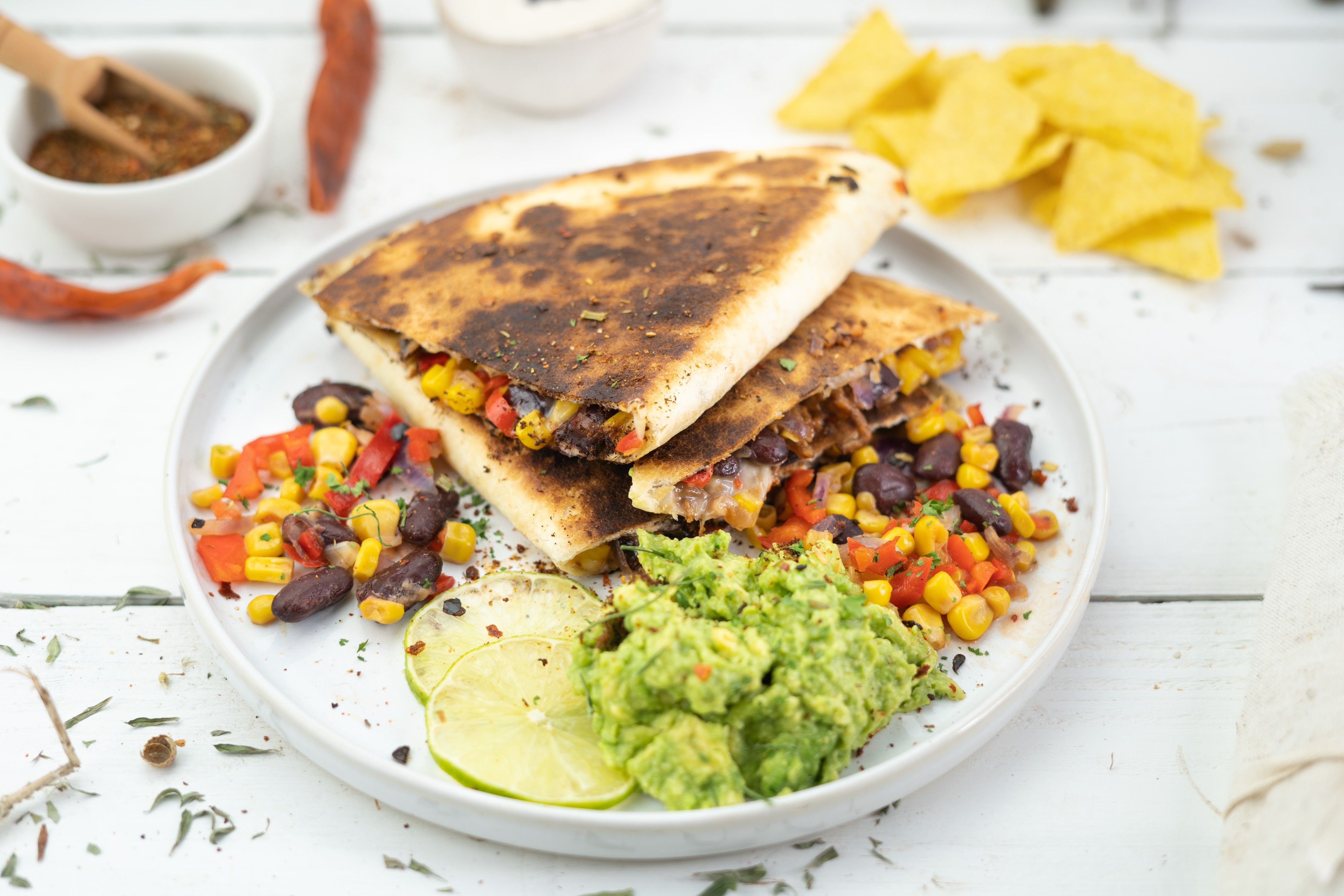 Rezept Serviervorschlag Quesadillas mit Pilzen und Avocado Dip