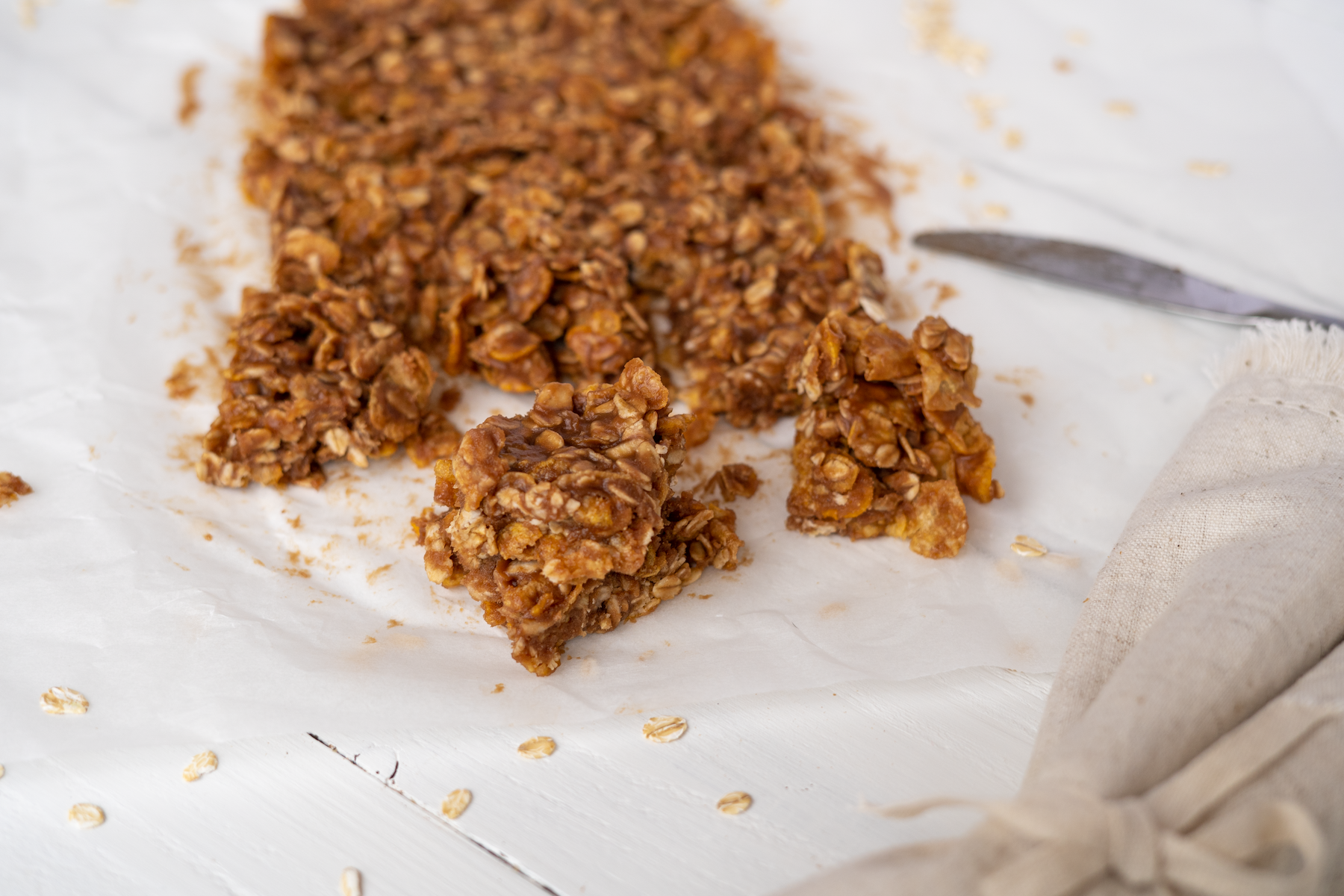 Rezept Serviervorschlag Crispy Schoko Granola Riegel