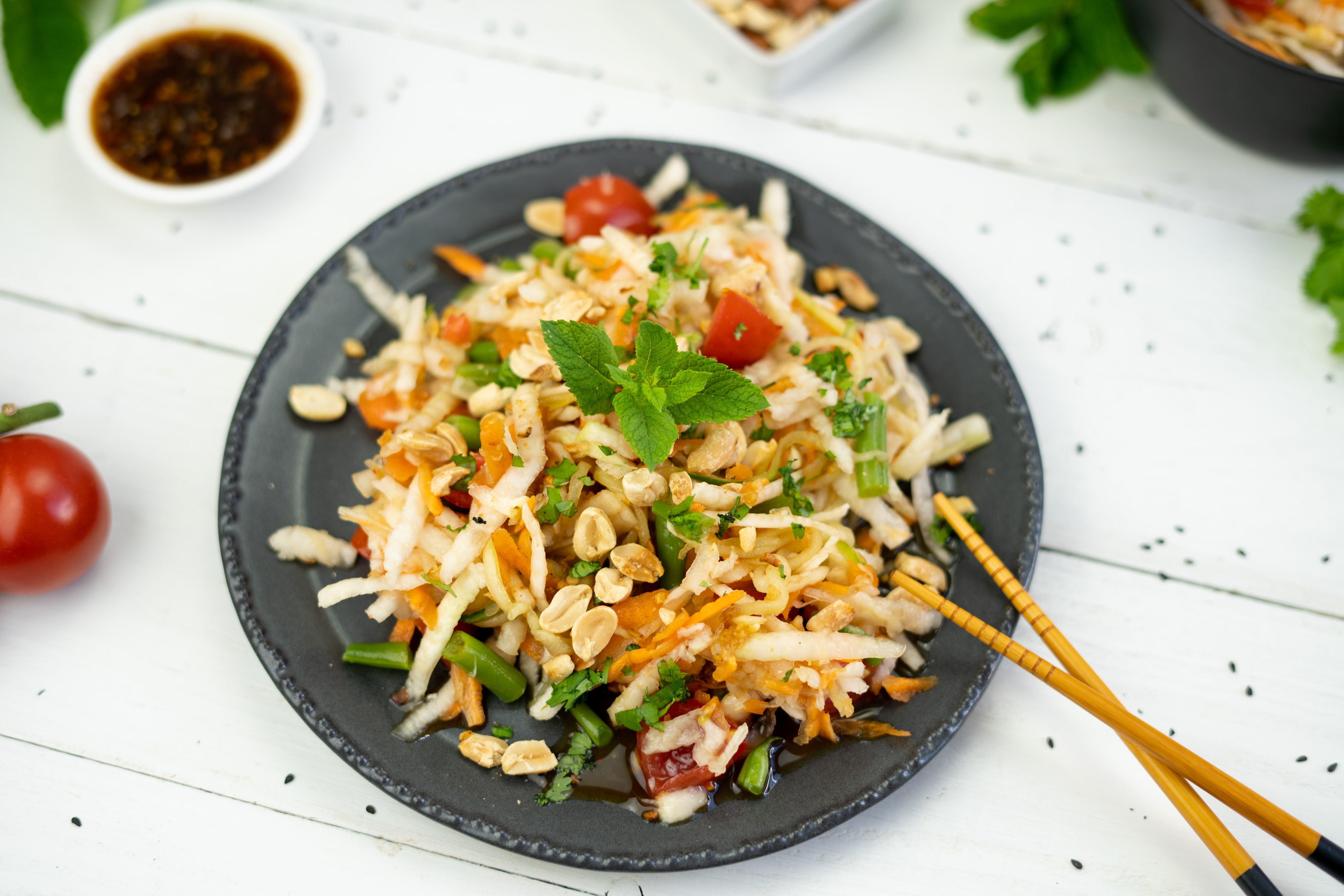 Rezept Serviervorschlag Thailändischer Kohlrabi Salat 