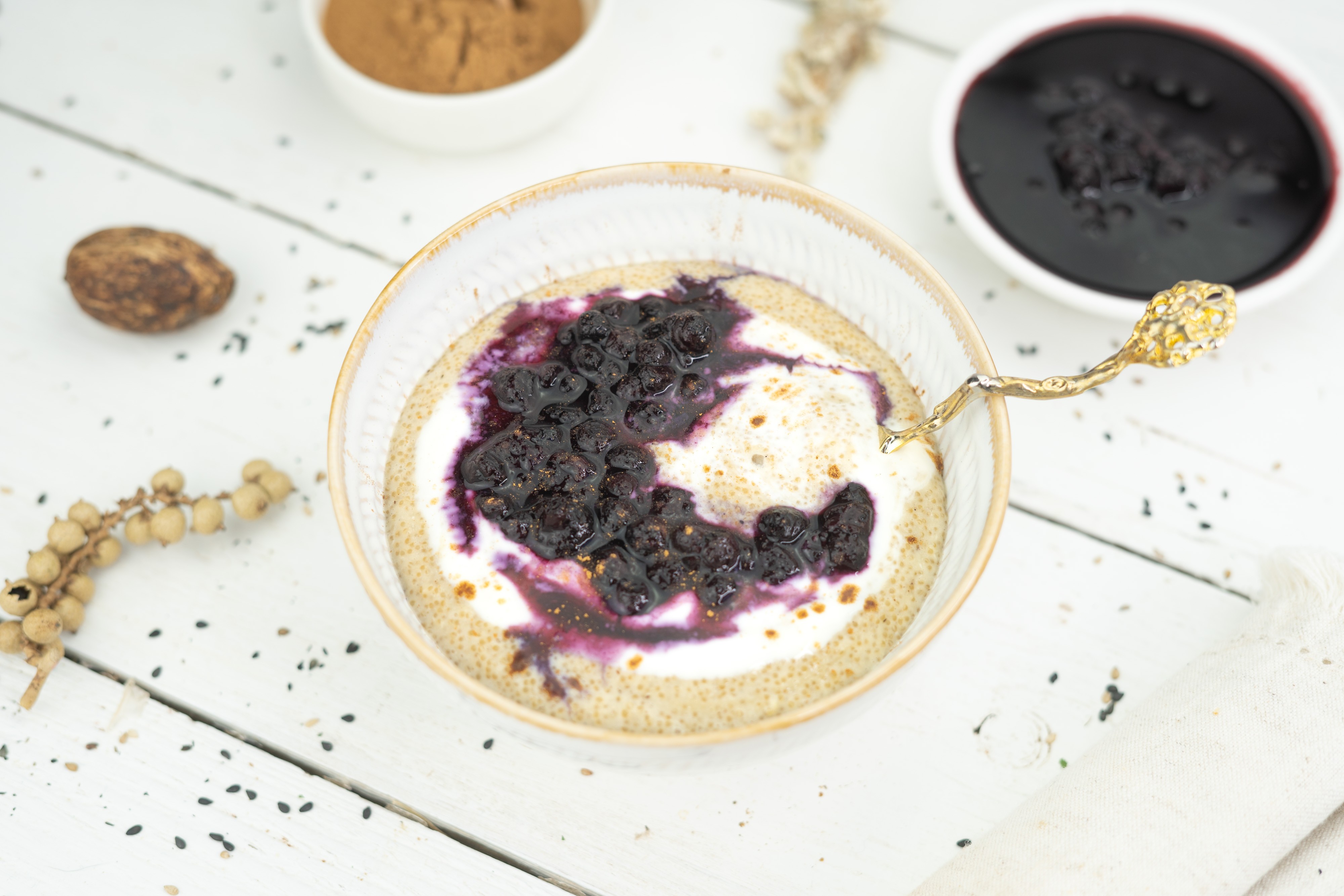 Rezept Serviervorschlag Amaranth Porridge mit Beeren & Zimt