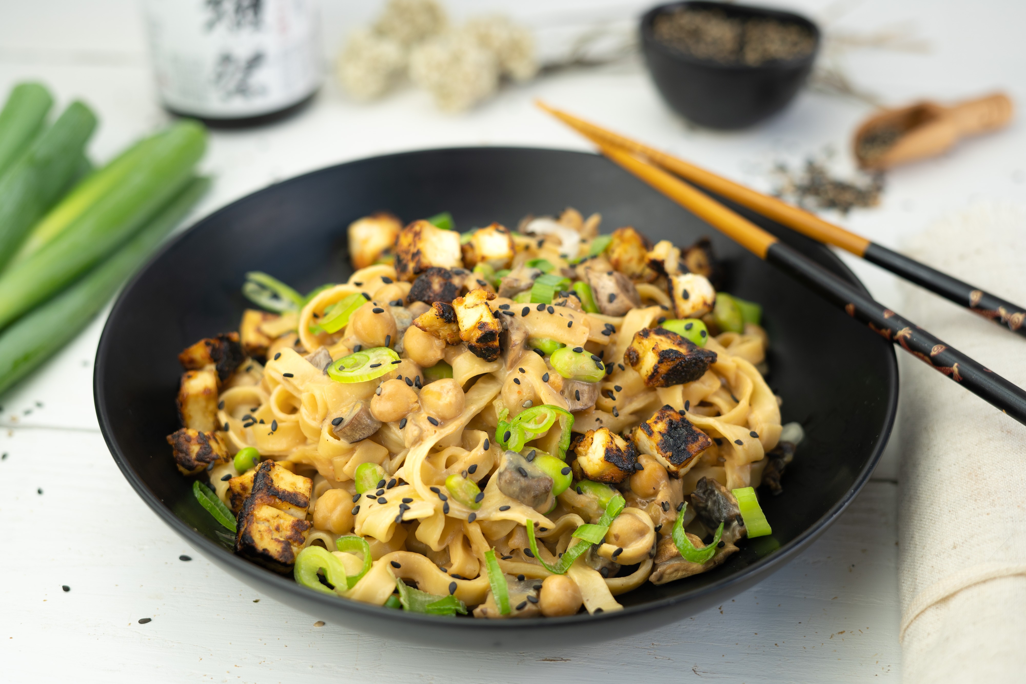 Rezept Serviervorschlag Miso Nudeln mit Pilzen