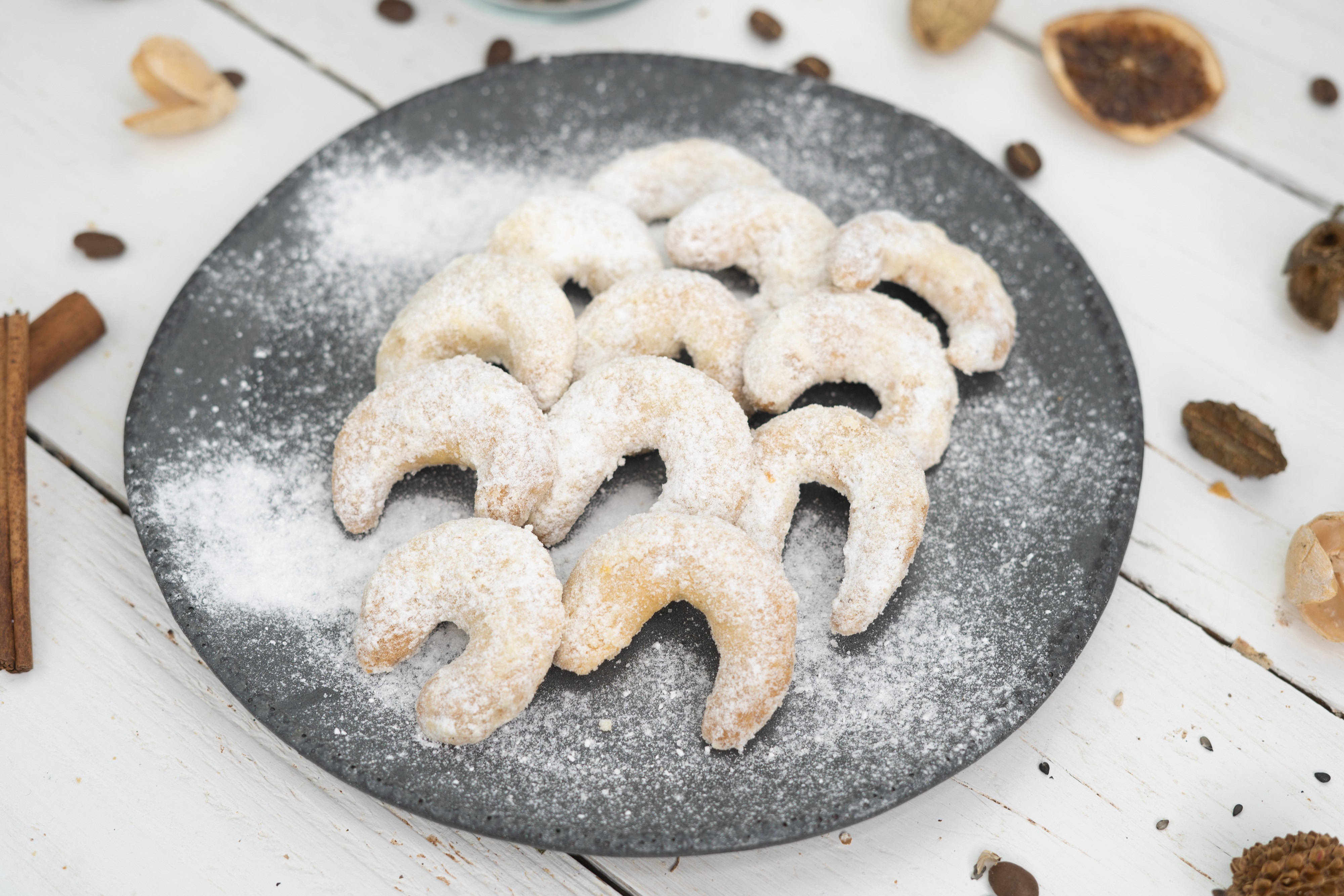 Rezept Serviervorschlag Einfache Vanillekipferl