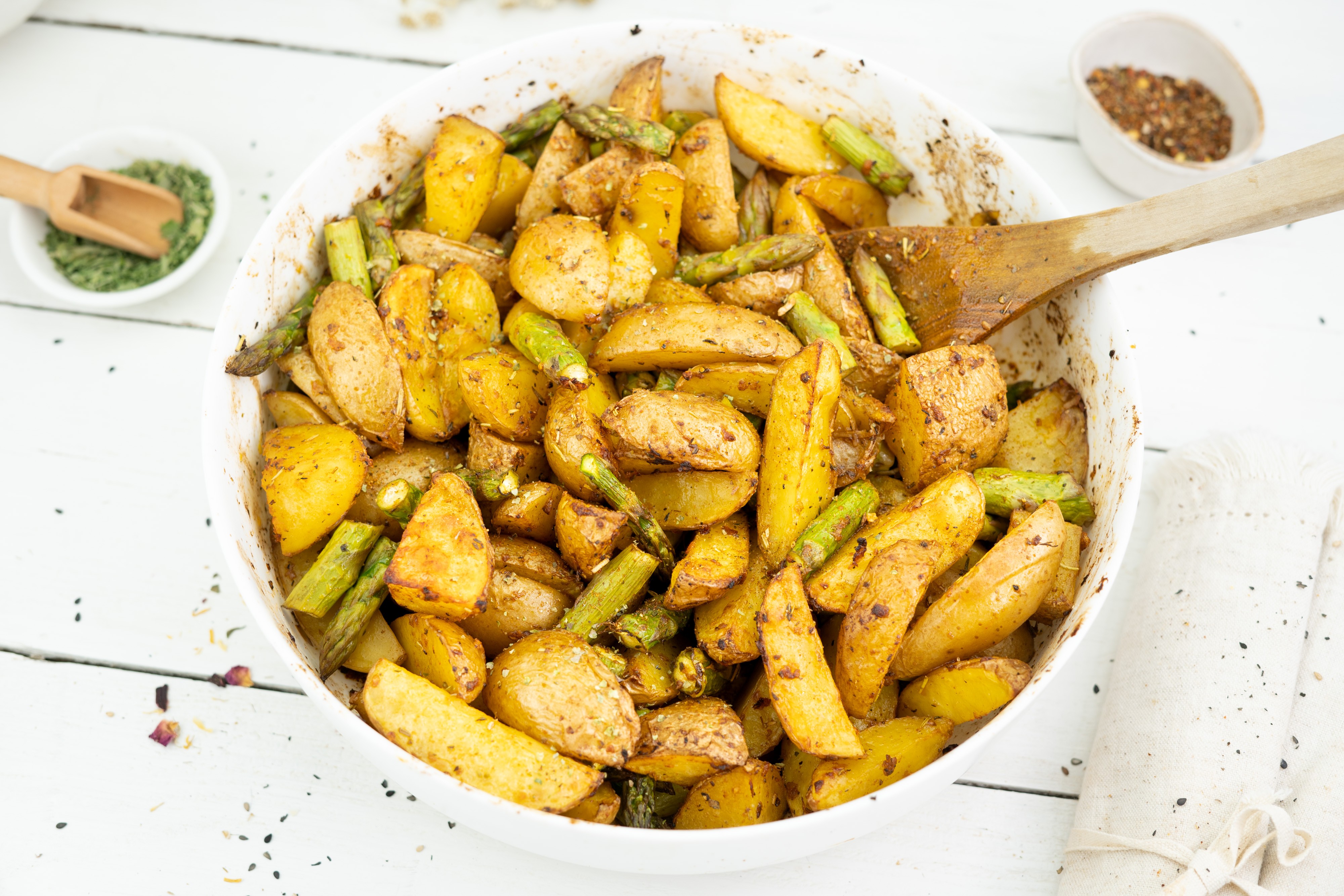 Rezept Serviervorschlag Balsamico Kräuter Ofenkartoffel mit Spargel