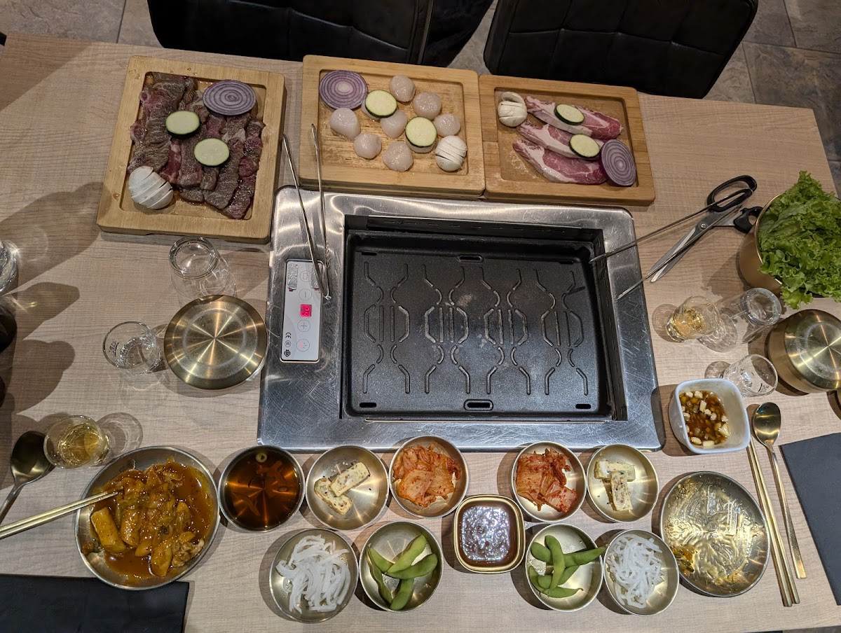 Ajumma 아주마 - Photo 3