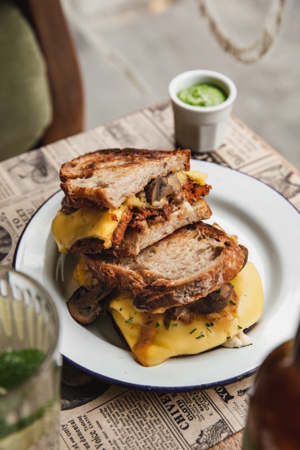 Aujourd'hui Demain - Photo 2