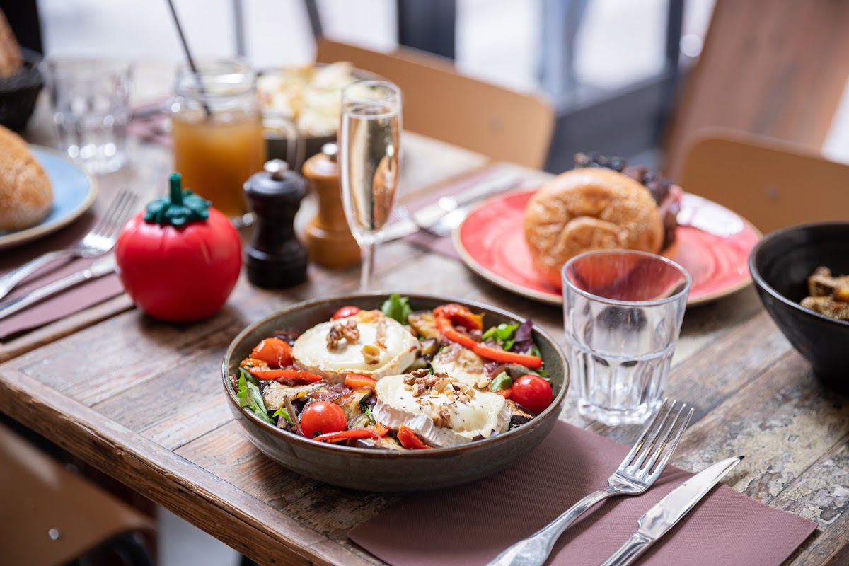 Bistro Burger - Photo 3