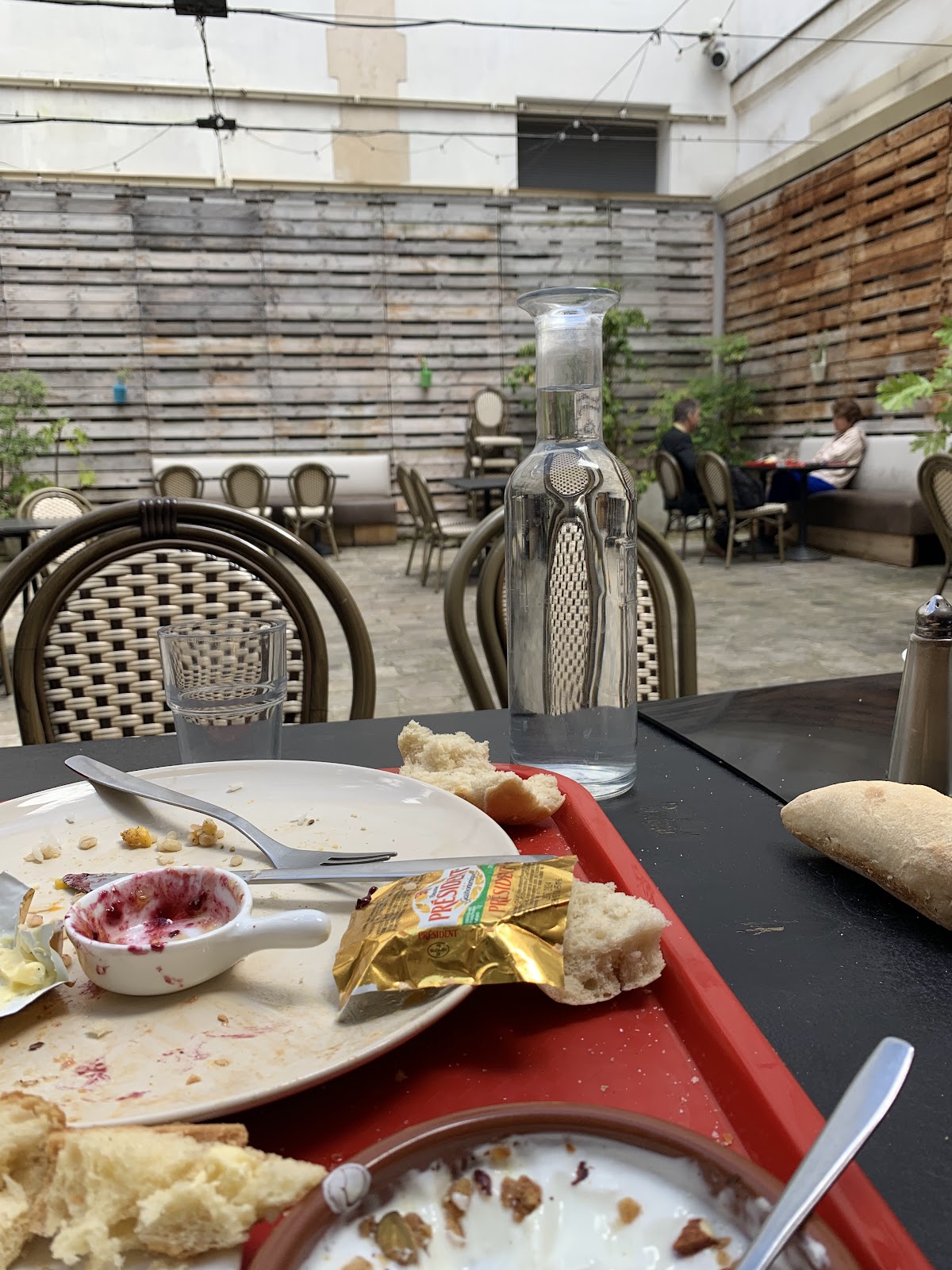 Café Caché - Photo 2