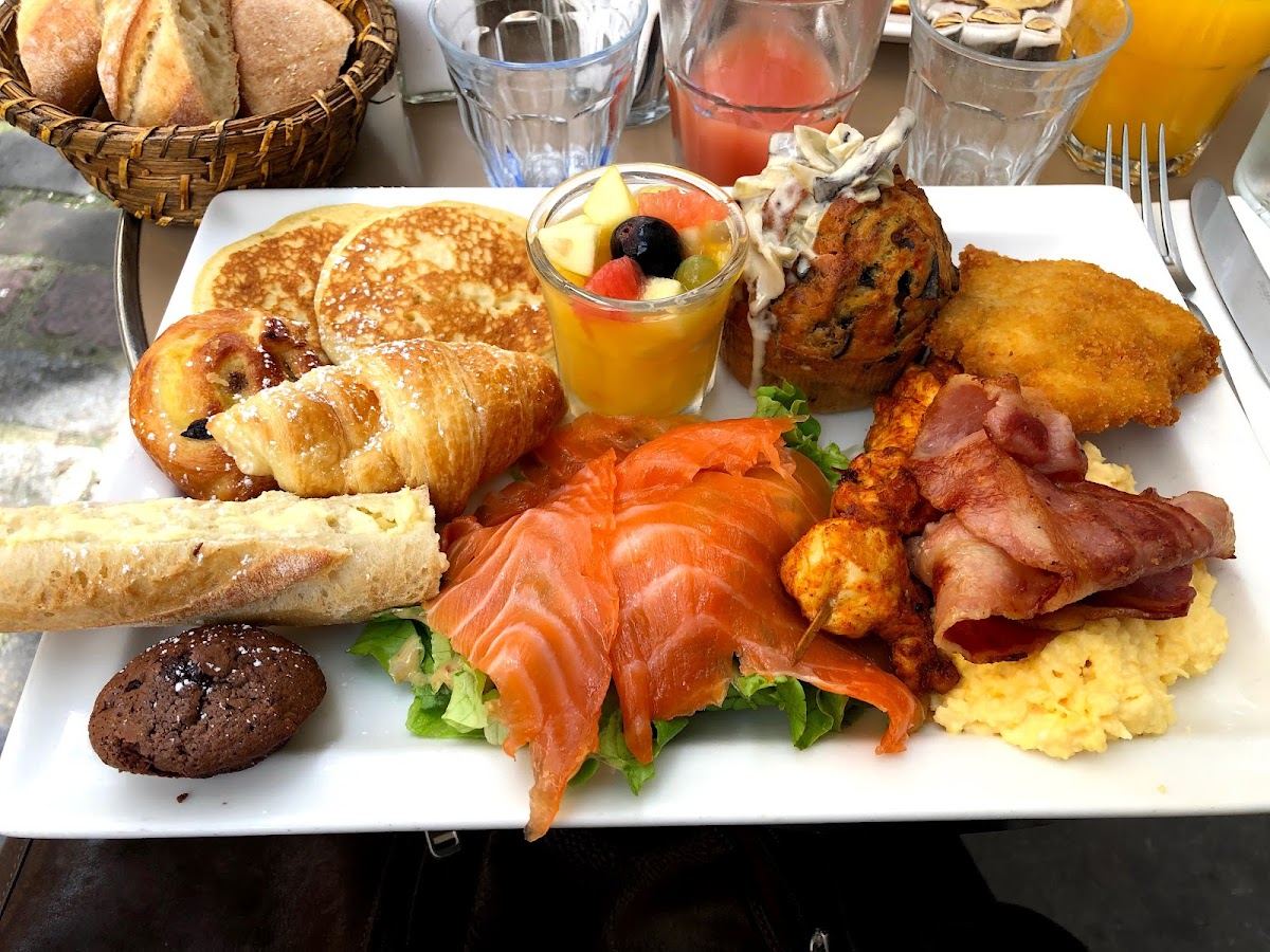 Café Divan - Photo 2