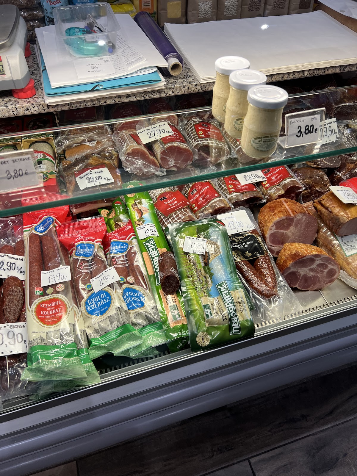 Europa market - Photo 1