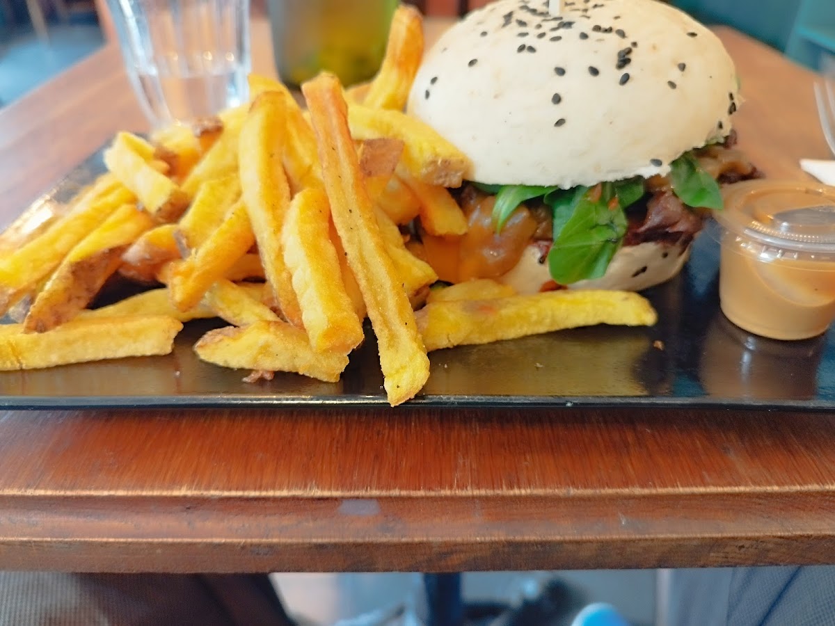 Juste Leblanc - Photo 2