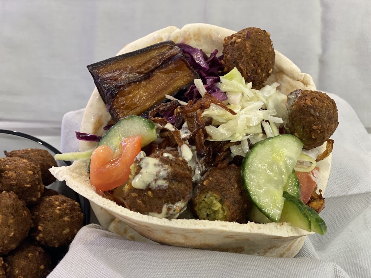 King Falafel Palace - Photo 2