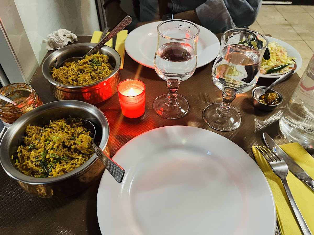 Koh-E-Noor - Photo 2