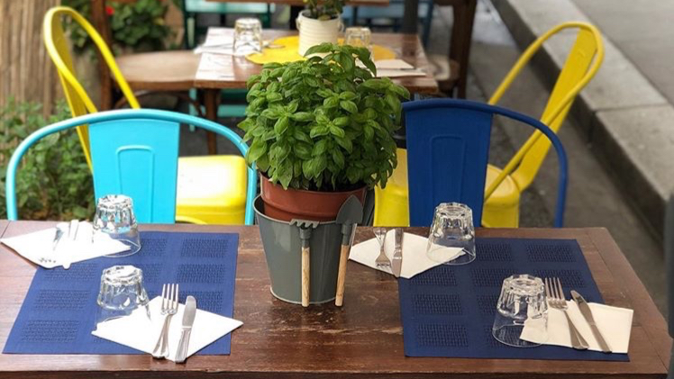 La table verte - Photo 3