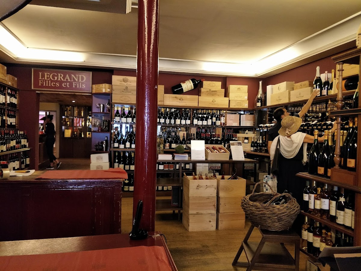 Legrand Filles et Fils - Photo 3