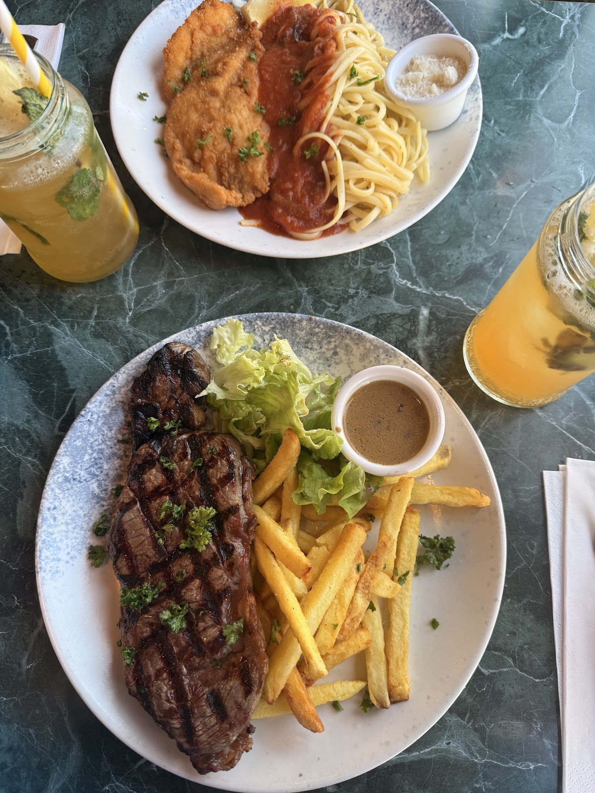 Les Complices - Photo 3