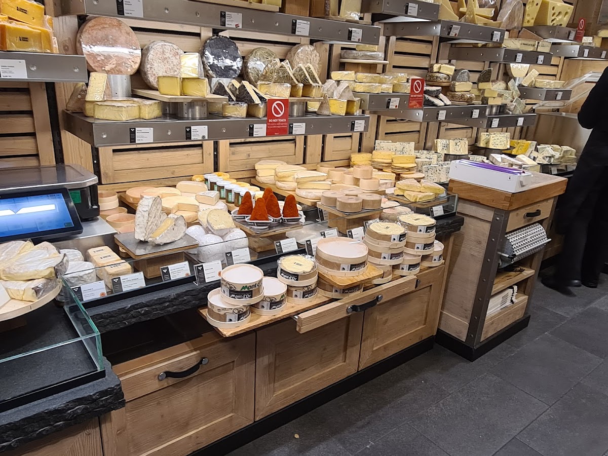 Marché Maubert - Photo 3