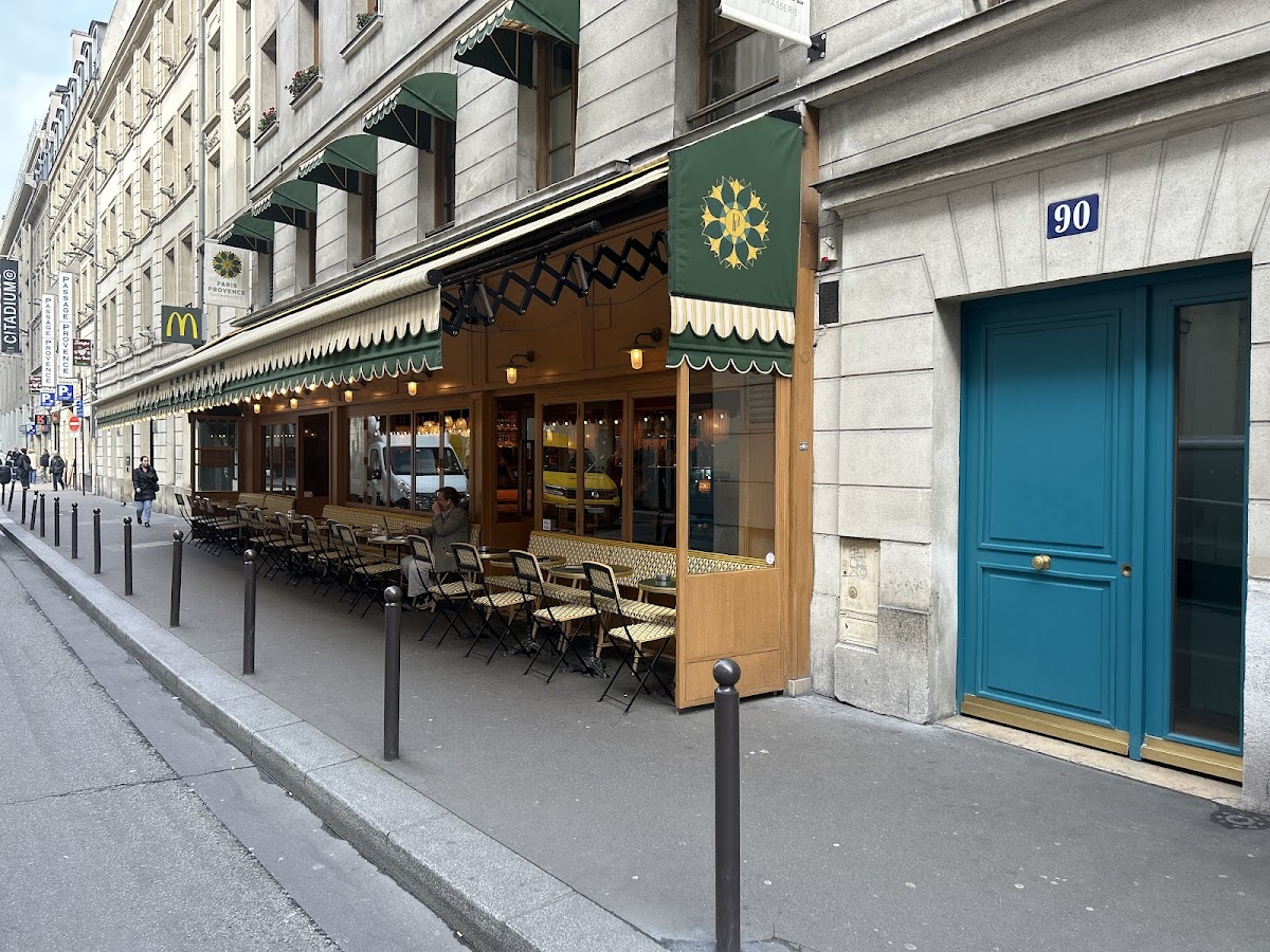 Paris-Provence - Photo 3