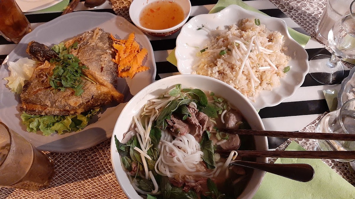Pho Saigon - Photo 2