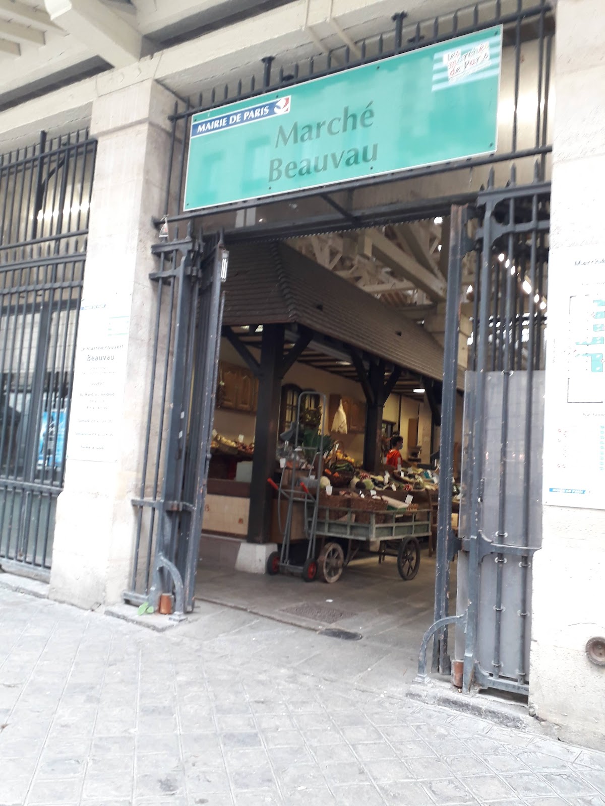 Place d’Aligre - Photo 2