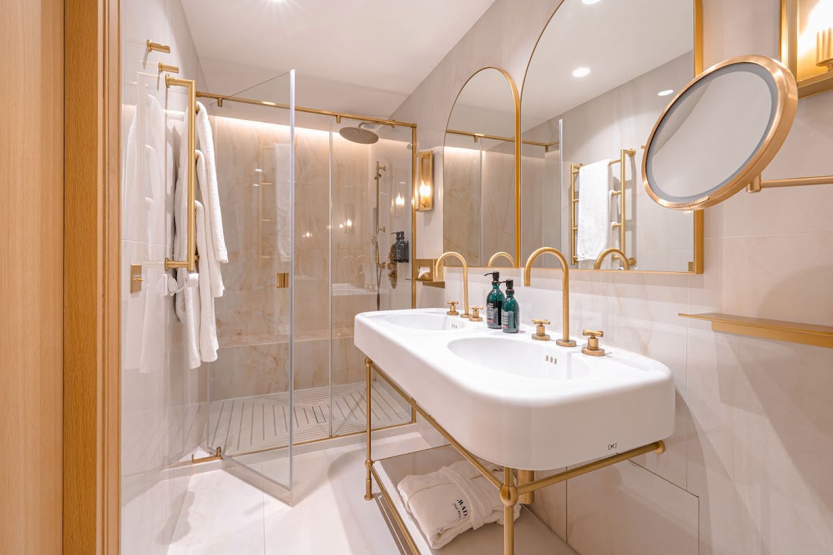 The Madison - Photo 3