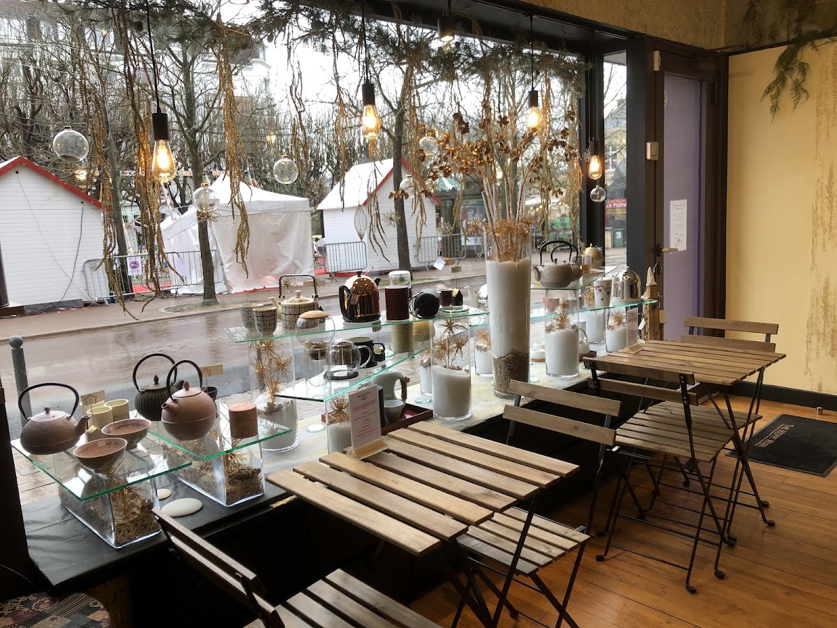 The Merry Monk - Photo 2