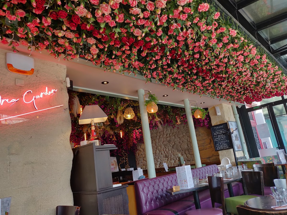 Victoria Garden - Photo 3