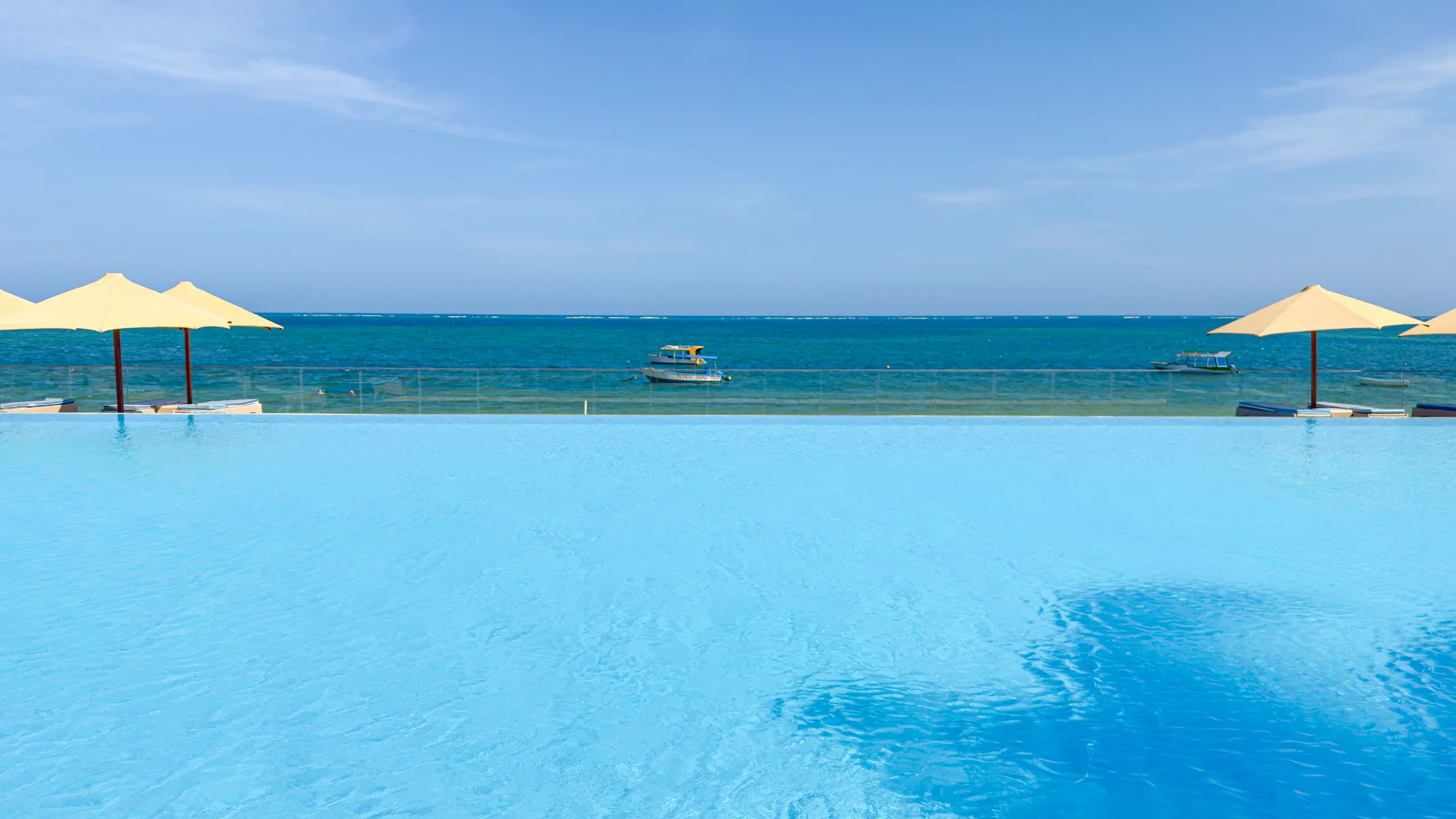 Bamburi beach hotel (All Inclusive) — view 2