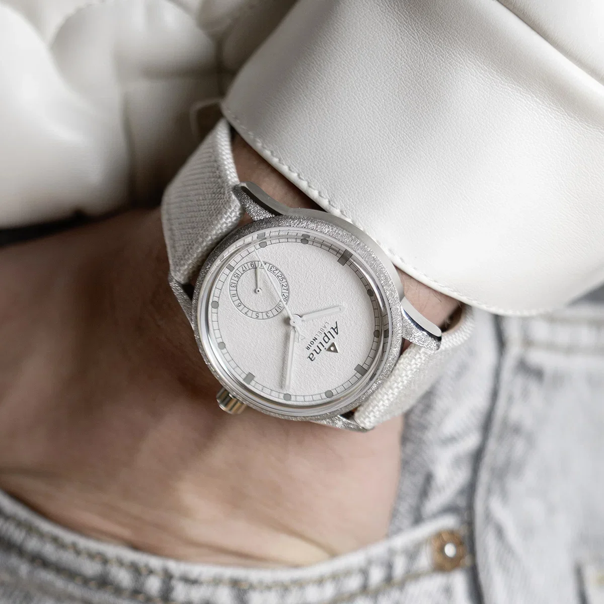 Alpina x Label Noir Frosted Manifesto: Alpiner Date Manufacture