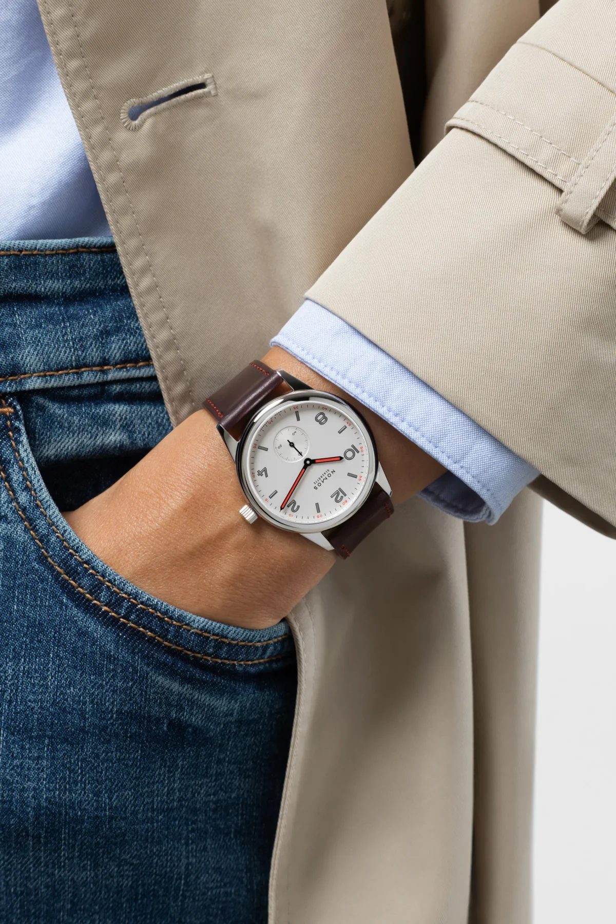 Nomos Club 38 Review: DUW 4001 Movement Deep Dive