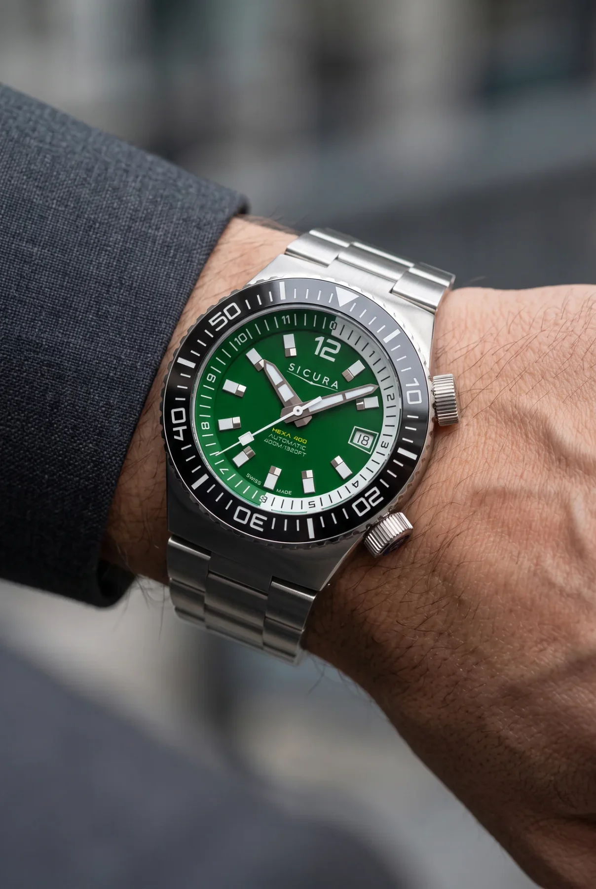 Sicura HEXA 400 Green: Hexagonal 400m Diver Specs