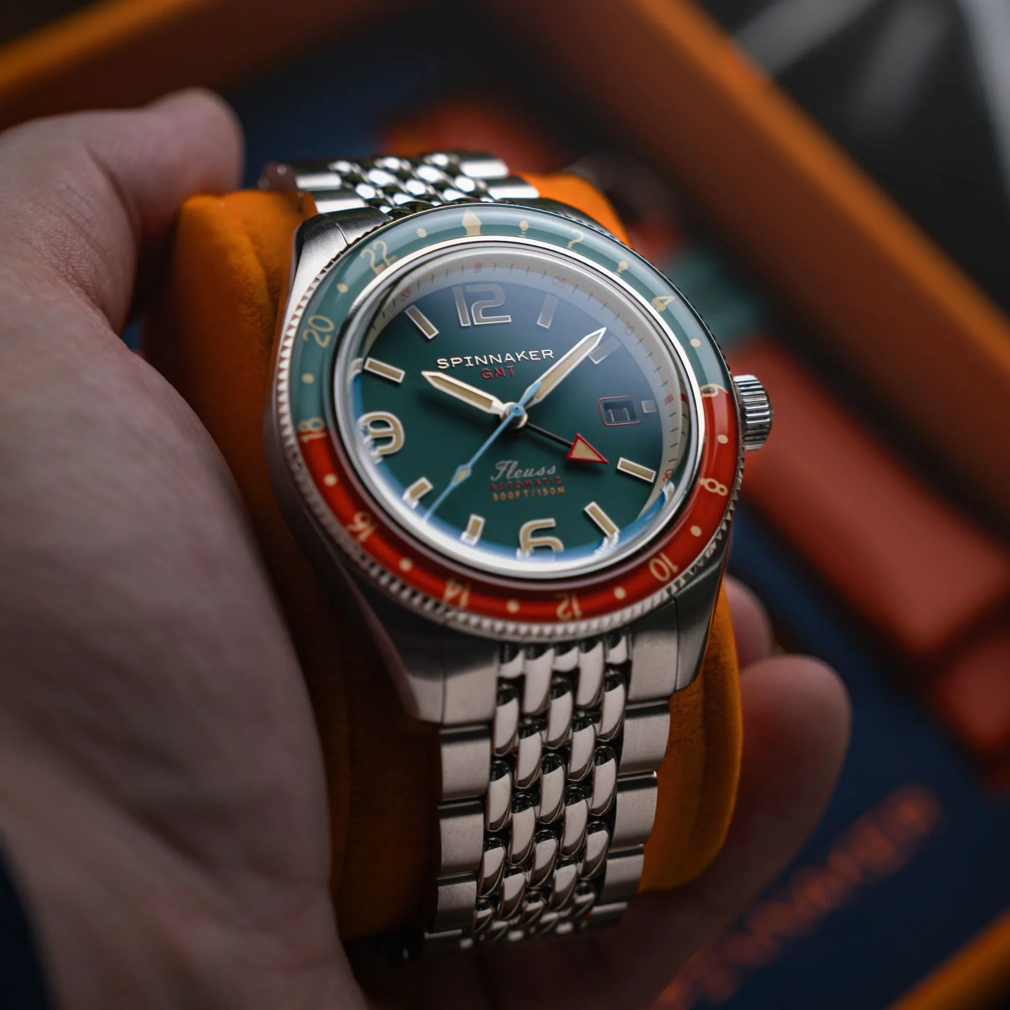 Spinnaker Fleuss GMT: The Best Vintage-Style Traveler Under $500? — photo 1
