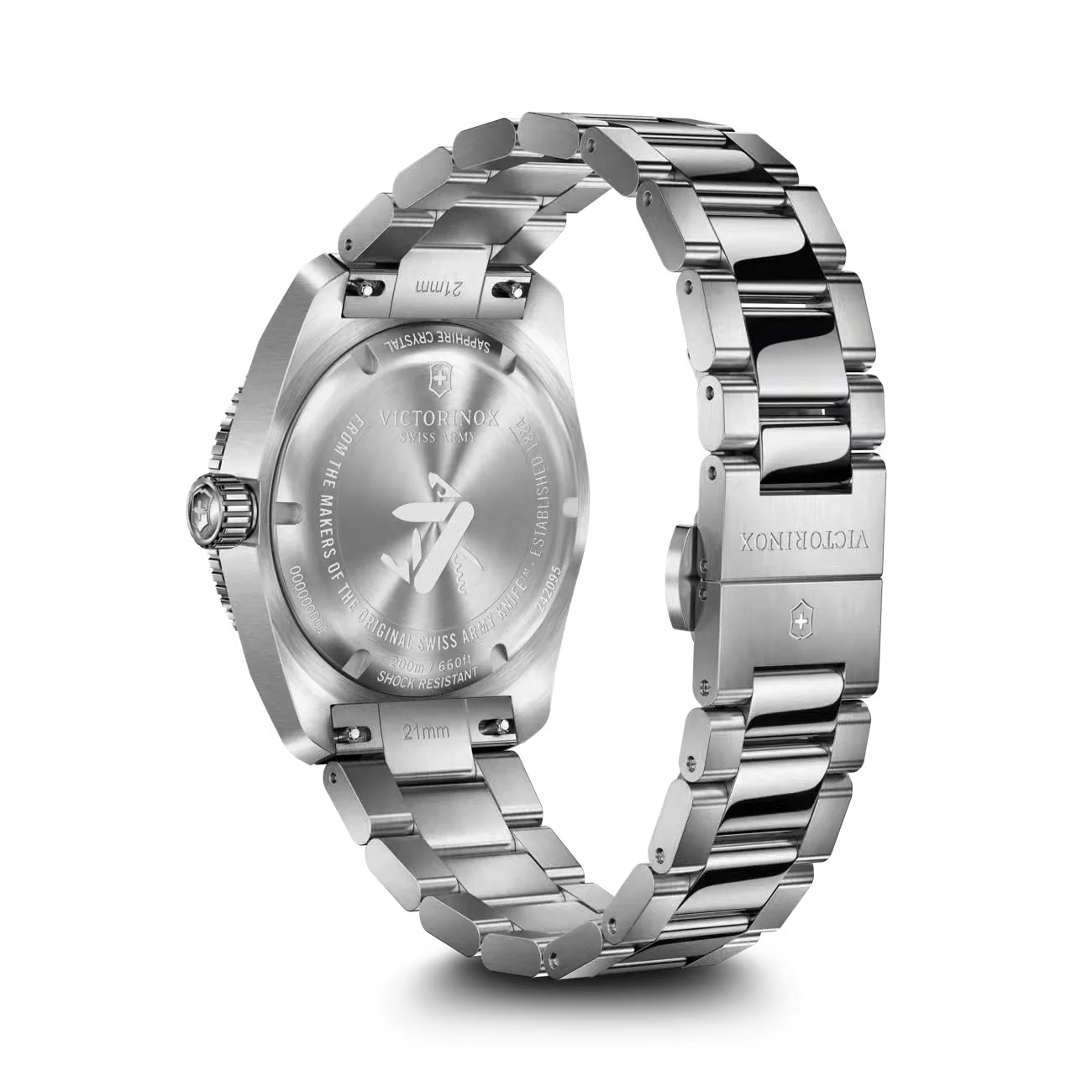 Victorinox Maverick Quartz: New 39mm Specs Revealed — photo 1