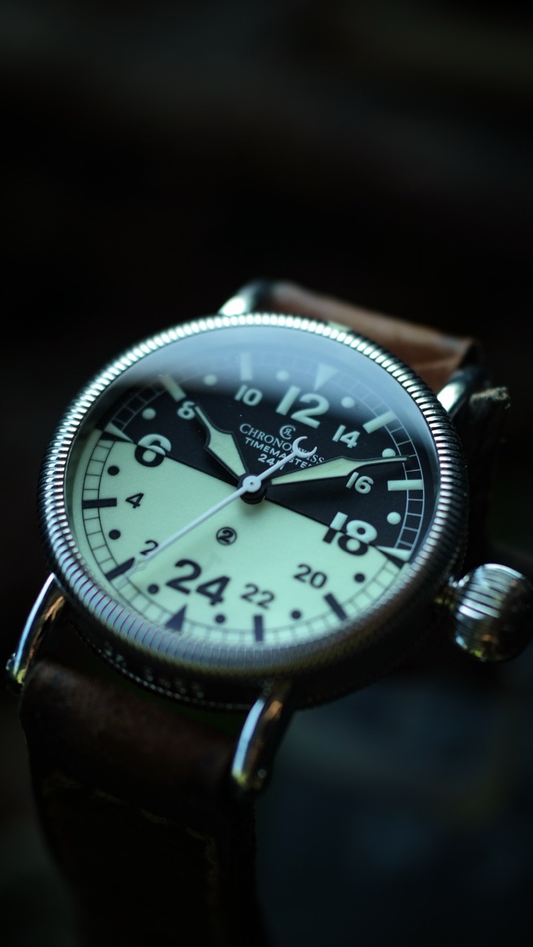 Gunny Straps’ Caitlin series is the ultimate badassery in vintage leather styling. If you are looking to give your watch a rugged, historic character, this handmade Caitlin strap belongs on your wrist.
The Aesthetics of Aged Leather
The Caitlin strap captures the look of authentic, decades-old leather. It features a rich, distressed finish with natural color variations that look deep and complex. The raw, slightly frayed edges and minimal stitching reinforce that classic, military-inspired aesthetic. It does not just look vintage; it looks like it has traveled the world and lived to tell the tale.
Unmatched Comfort
Vintage-style leather straps have a reputation for being stiff and uncomfortable out of the box. Gunny Straps completely flips this narrative. The Caitlin leather is famously soft, pliable, and incredibly comfortable from the very first wear. It conforms to the shape of your wrist immediately, eliminating the painful break-in period required by mass-produced alternatives.
Built for Icons
While Peter Gunny custom-builds these straps for any watch, the Caitlin series holds a legendary status among Panerai collectors. The substantial thickness and bold styling perfectly complement the robust, utilitarian design of Panerai Luminor and Radiomir models. However, it looks equally stunning on chunky dive watches, pilot watches, and vintage chronographs.
Every strap is hand-cut, hand-sewn, and individually distressed, meaning no two Caitlin straps are exactly alike. It is a premium, character-driven upgrade that transforms the entire personality of your watch. It definitely added to the Timemaster’s personality!