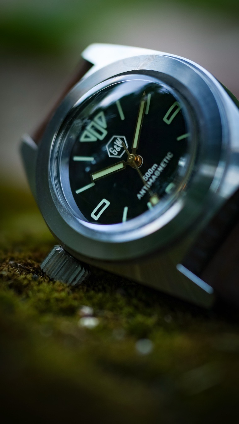 Sunday mood! The Germano & Walter 500m (their first official watch release) and the Helberg CH1 are both legendary microbrand divers inspired by vintage deep-sea exploration. However, the Germano & Walter stands out as the superior timepiece due to its bespoke manufacturing, wearable proportions, and authentic design lineage.

Authentic Handcrafted Heritage
* Bespoke Production: Germano & Walter watches are individually handcrafted in Germany in extremely limited numbers.
* Artisanal Quality: Every case shows bench-made character, unlike the mass-produced CNC feel of the Helberg CH1.
* True Microbrand Spirit: Owning a Germano & Walter feels like owning a piece of custom horological art rather than a catalog-ordered product.

Superior Wearability and Proportions
* Manageable Case Height: The Germano & Walter sits much flatter on the wrist than the Helberg CH1.
* Absurd Thickness: The Helberg CH1 features a massive, highly impractical spherical crystal that makes it nearly impossible to wear under a sleeve.
* Daily Versatility: While both are chunky, the Germano & Walter functions as a bold daily wearer, whereas the CH1 is purely a novelty desk-diver.

Design Originality vs. Clone Aesthetics
* Inspired vs. Copied: The Germano & Walter draws beautifully from vintage Rolex and Panerai prototypes while establishing its own unique design language.
* Literal Homage: The Helberg CH1 is a direct, literal clone of the 1960 Rolex Deep Sea Special prototype.
* Timeless Appeal: Germano & Walter created a distinct look that belongs to their brand alone, ensuring better long-term collector interest.
* Superior engineering vs just a basic watch. Germano & Walter’s engineering is in a class of their own. The antimagnetic properties, the inner case screwed to the outer case for added shock protection and the crystal mounting..all examples of how G&W is the superior watch!
#germanengineering🇩🇪 #germanwatch #germanoandwalter #moodywatchshots #watchgeek