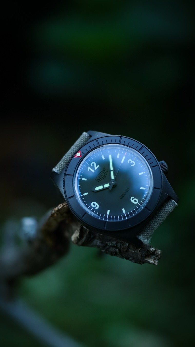 The Greg Stevens Design (GSD) 5 Series is vastly superior to the Gruppo Gamma Divemaster , it balances master-level artisanal custom leatherwork with a far more wearable, under-the-radar military aesthetic.
While both independent microbrands offer compelling beaters, the GSD completely outclasses the GG in daily comfort, unique dial sophistication, and the unmatched value of its included strap.
The GG is a larger, a 44mm case diameter and 52mm L2L distance.
The GSD trims down the bulk without losing an ounce of its beater presence:
* 42mm diameter and a 50mm L2L distance that comfortably curves to wrists of all sizes.
* 12.8mm thickness, it slides easily under a cuff while maintaining a robust 300-meter WR.
When you buy a GG, you get a mass-produced, off-the-shelf strap. When you buy a GSD, you are investing in the work of Greg Stevens—a globally recognized, legendary leather craftsman first.
* GSD buyers choose high-grade, hand-crafted custom leather pulled straight from Greg’s premier private stock, including American Horween Dublin, Sweden Gustav, or English Bridle leather.
* The standalone worth of a custom, hand-stitched Greg Stevens strap beats the value of any generic microbrand kit right out of the box.
Gruppo watches lean heavily on loud, oversized 1950s Panerai-inspired styling that screams for attention. The GSD takes a much more elegant, intellectual approach to rugged design:
* Features a matte dial with “phantom” branding. The glossy black GSD logo is virtually invisible straight-on, only catching the light subtly at an off-axis angle.
* The bare-bones, classic layout drops the cluttered text blocks and awkward date windows found on many dive watches, providing absolute, distraction-free military legibility.
* tall, box-style domed sapphire crystal that mimics the warm, stunning edge-distortion of 1960s Plexiglass, but remains entirely scratch-proof.
The Divemaster is a loud, oversized novelty diver. The GSD is a cohesive, refined daily beater watch. With its Sellita movement, superior wearable form factor, and unmatched artisanal leather deployment, GSD wins effortlessly.
#flecto #microbrandmonday #microbrandwatch #watchpics #watchcollector