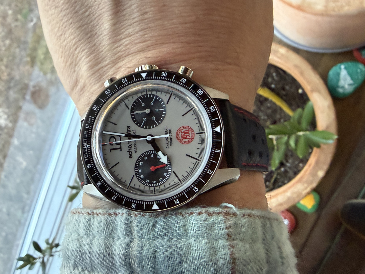 echo/neutra 1956 Chronograph 