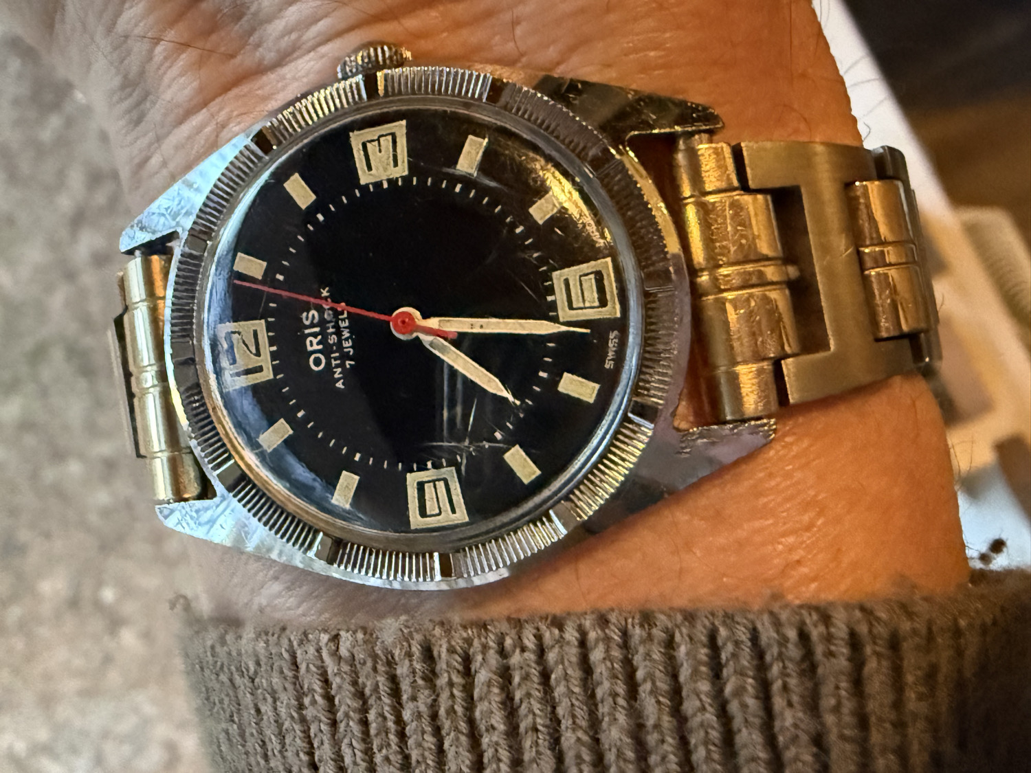 A little vintage Oris, that has seen a lot of things.