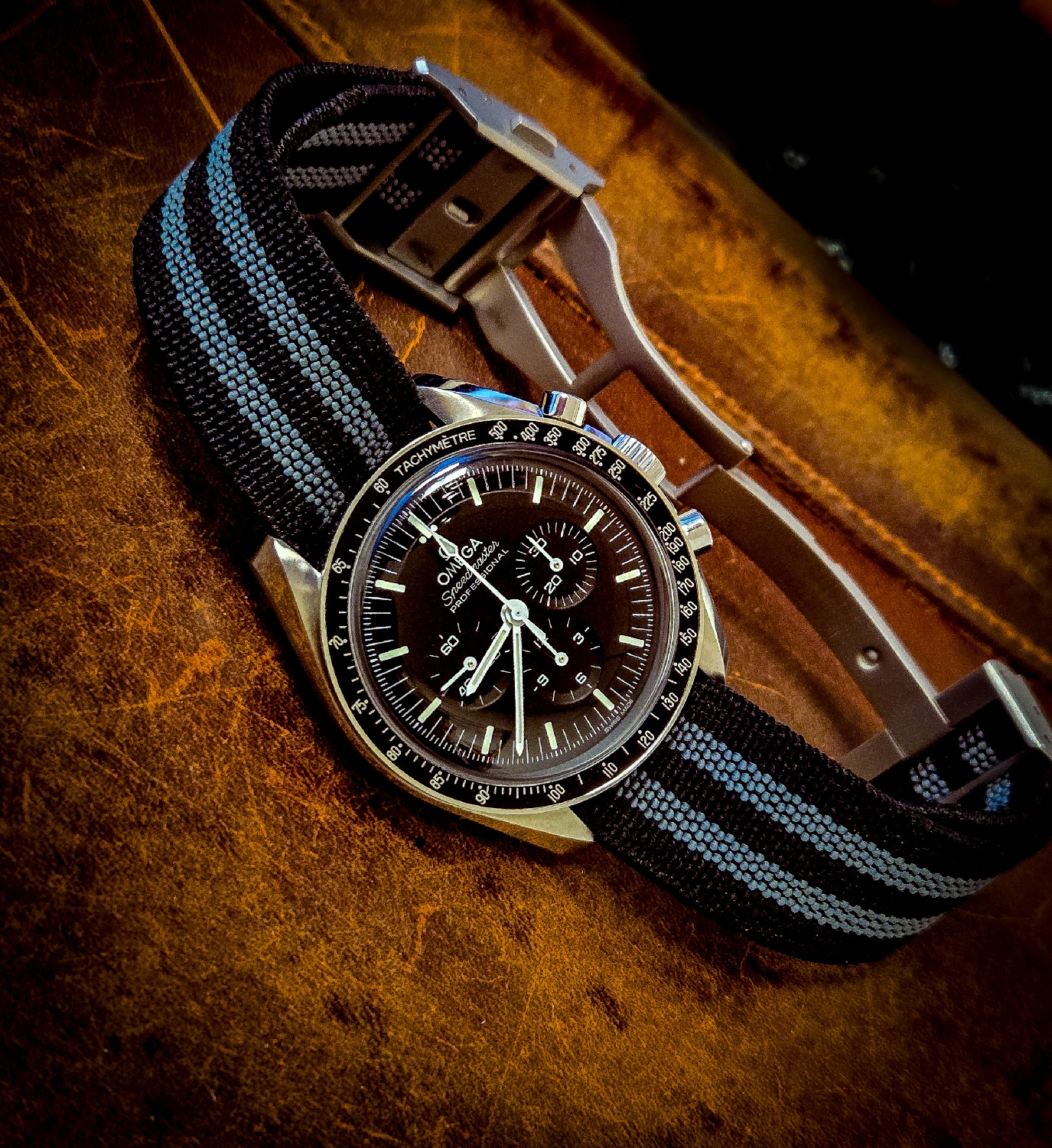 While I was taking a break from social media I scaled my watch collection down significantly, from 12 to 2. My goal is a solid 3 watch collection. Why? I have no idea 🤣 Just where I landed as a collector. 

So, for now I have the Brigade Subcommander I shared yesterday & the Speedy Moonwatch 🔥