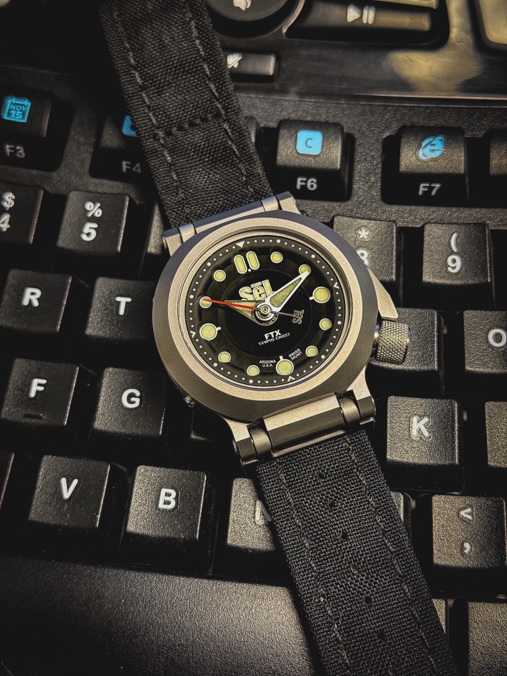 Just a little Wednesday awesomeness 🔥🔥🔥
SēL FTX Tempest Ghost.
#watchfam #instawatches #watchnerd #watchaddict #usa